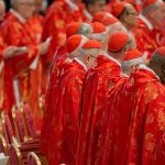 Cardenales en la Basilica de San Pedro